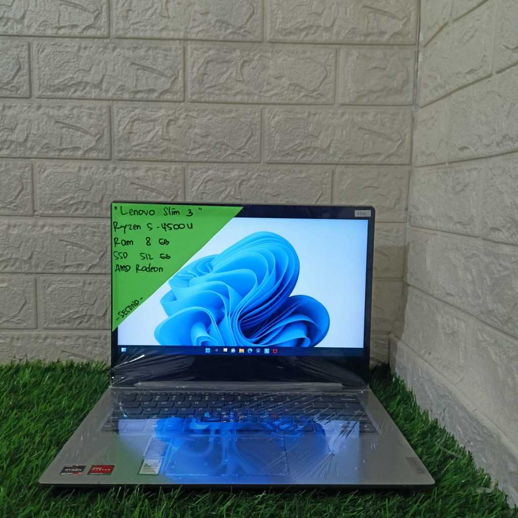LAPTOP MURAH LENOVO SLIM 3 RYZEN 5-4500U RAM 8GB SSD 512GB AMD RADEON