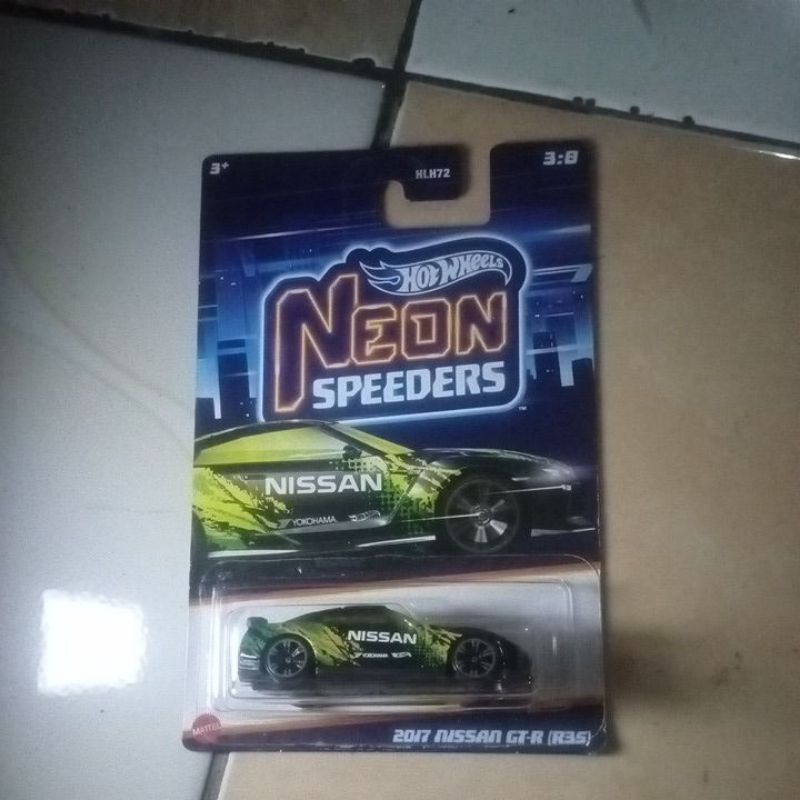 Hot Wheels Neon Speeders Nissan GTR R35
