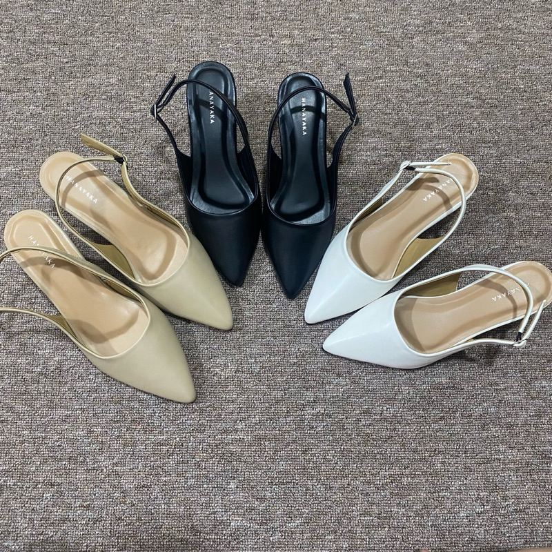 Hanayaka Amber Mules Hak Lancip