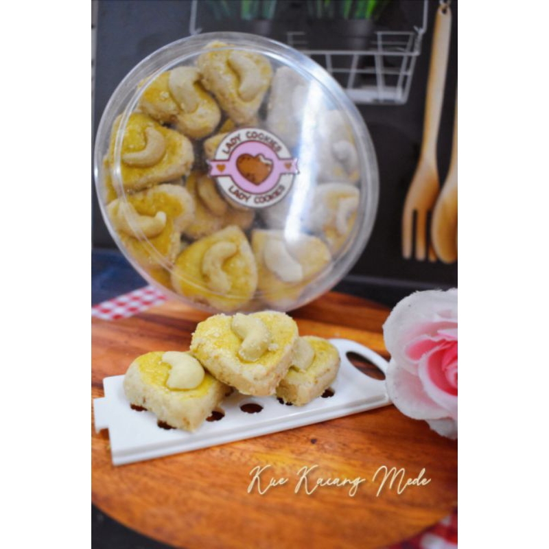 

Kue kering enak/Kue Kacang Mede/Coklat Mede/Kastengel Kurma 500gram