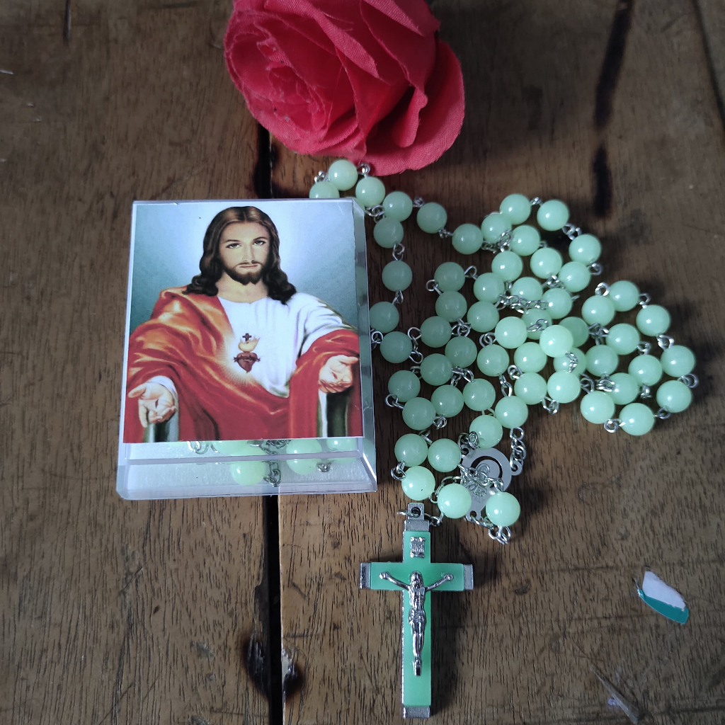 KALUNG ROSARIO KATOLIK SALIB FOSFOR MENYALA