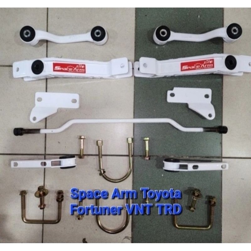 Space Arm Balance Arm Stabilizer Swaybar Toyota Fortuner TRD VNT 2006 ON Rear/Belakang