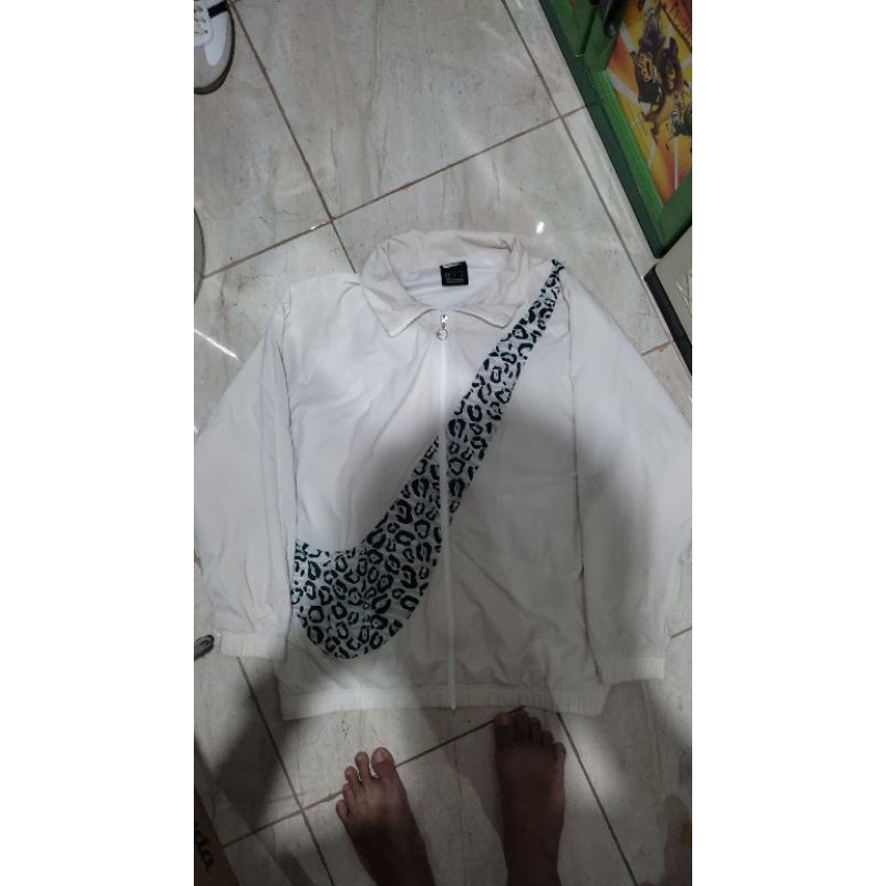 wb nike leopard nike kaos vtg