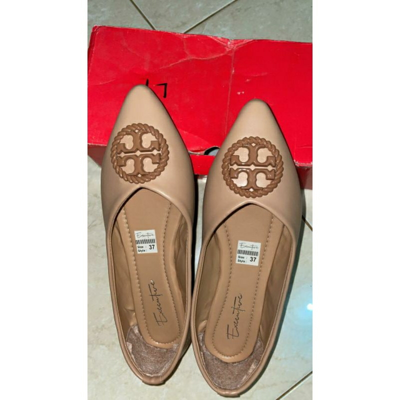 Preloved Flatshoes Tory Burch