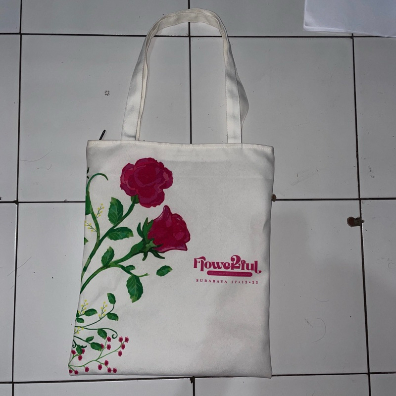 totebag benefit rose 12 anniversary jkt48 flowerfull