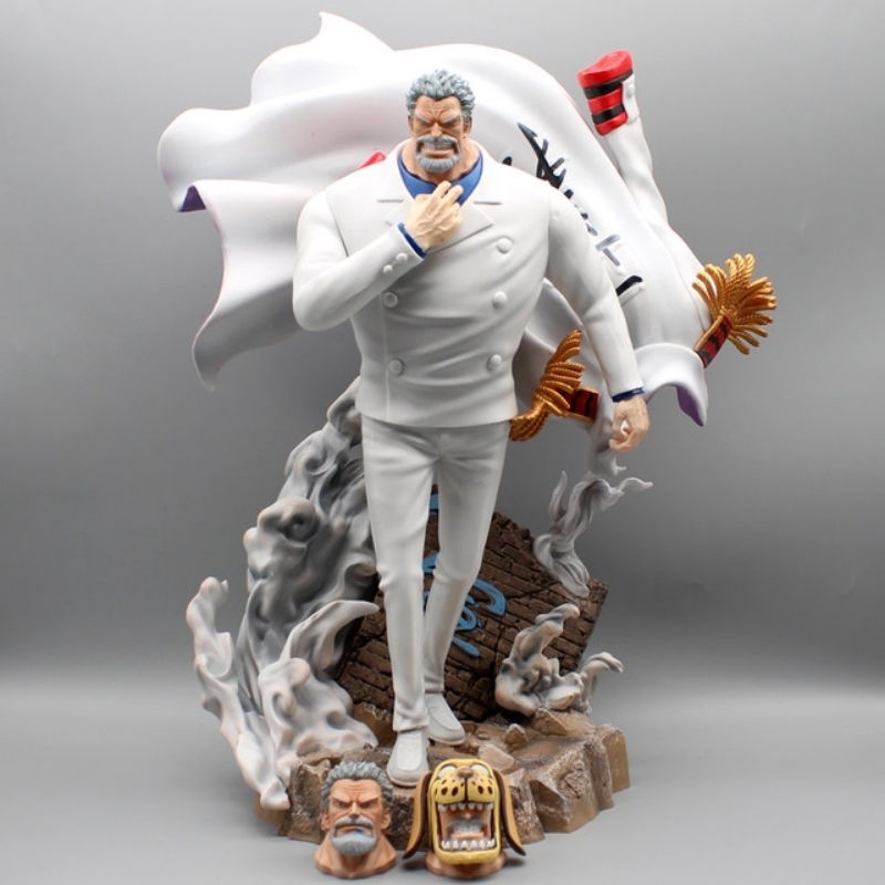 ACTION FIGURE ONE PIECE MONKEY D GARP