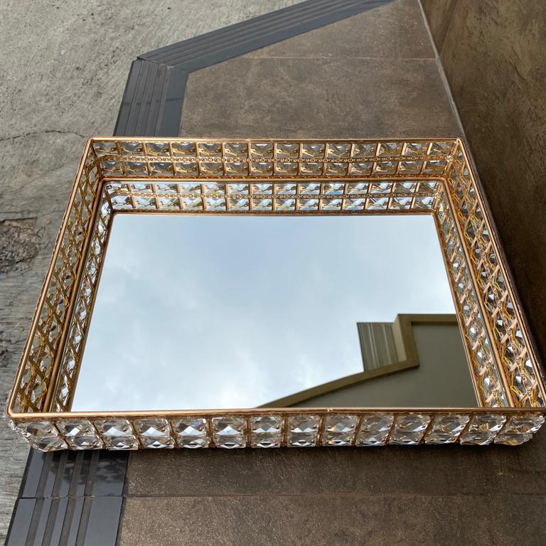 Nampan Kaca Kristal Persegi