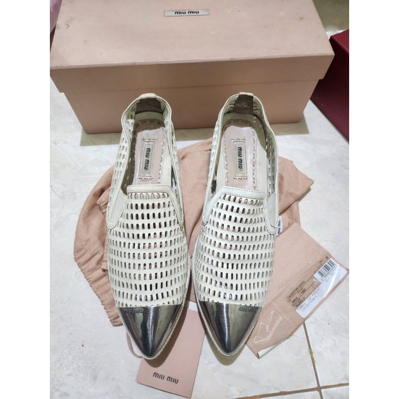 preloved Sepatu miu-mi* original