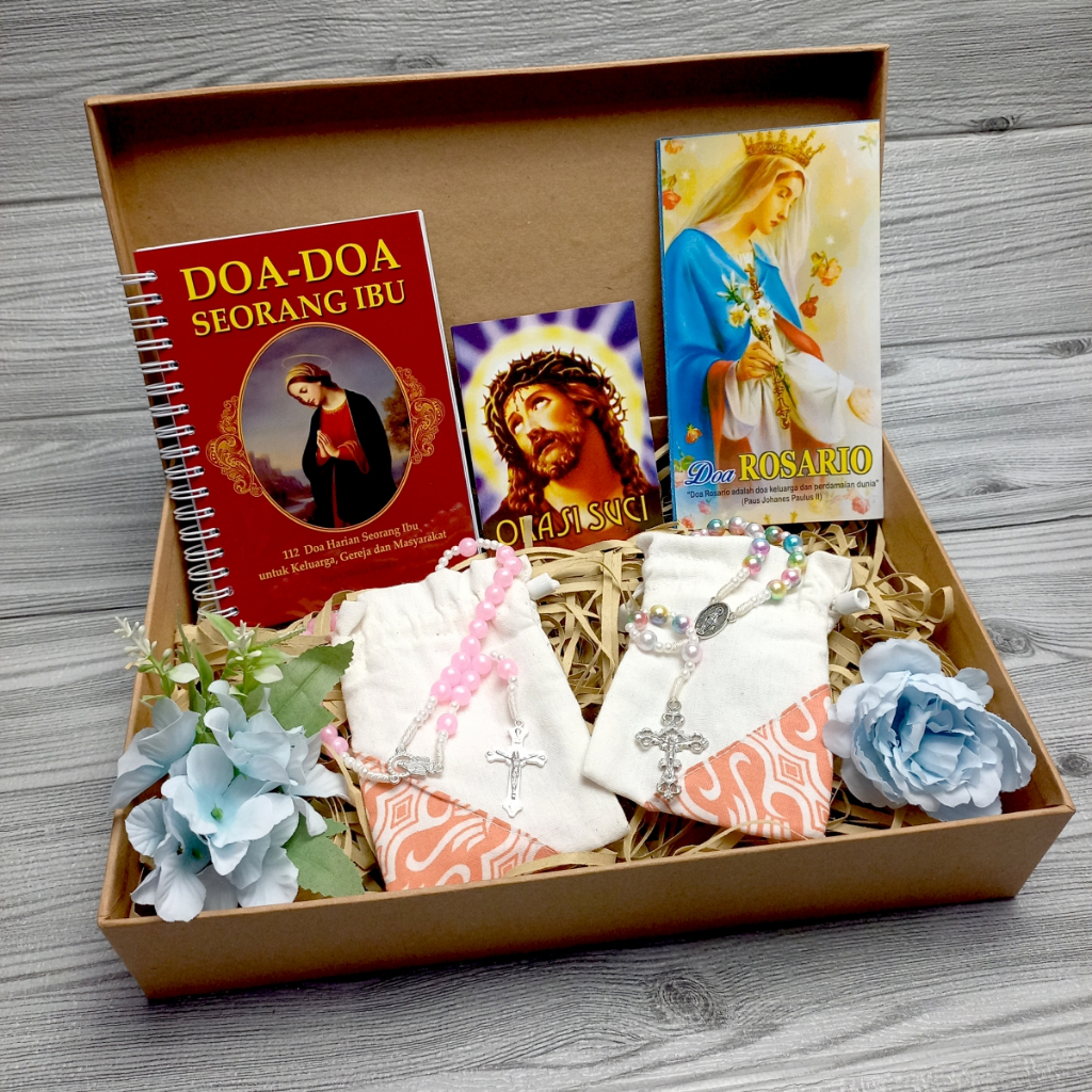 

Hampers Paket Kado Rohani Katolik/Kado Pernikahan/Kado Ulang Tahun/Hampers Natal