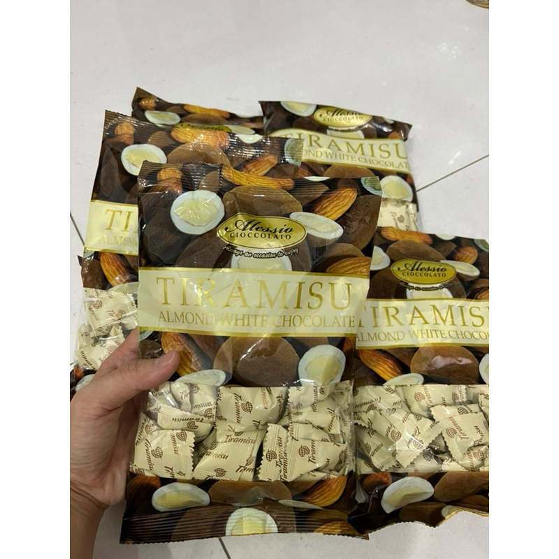 

CemilanBintan (Alessio Choco Almond 250gr ) Tiramisu dan almon