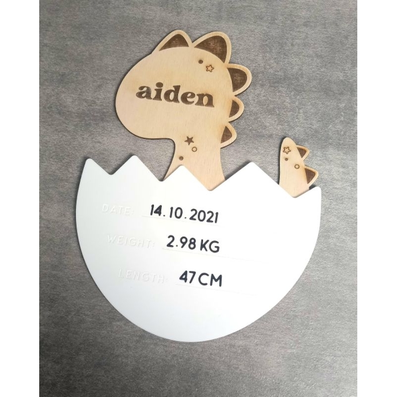 Papan Kelahiran Bayi Bentuk Dino