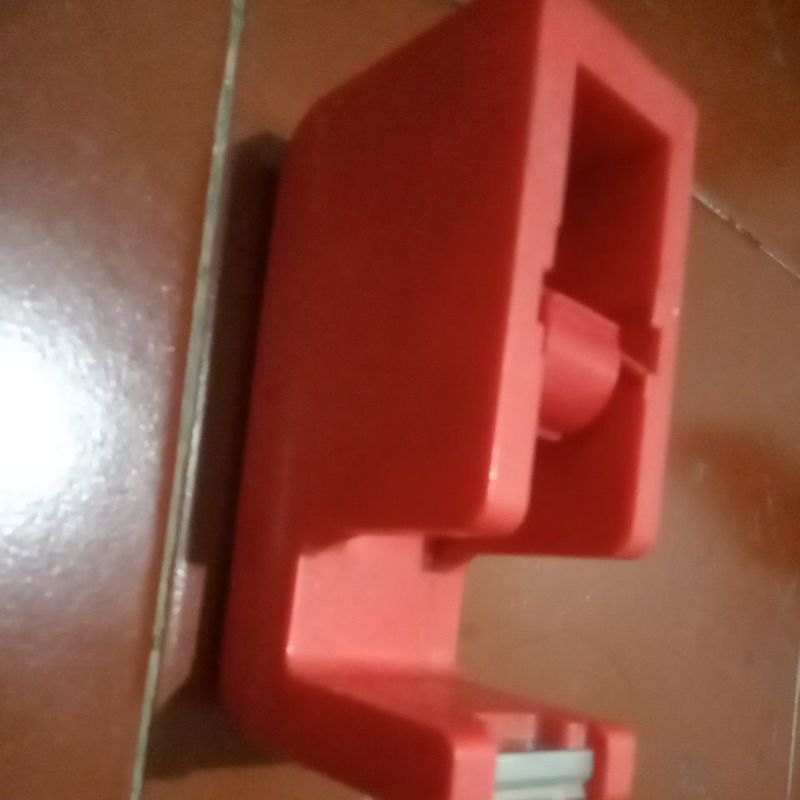 

TAPE DISPENSER JOYKO TD-101KONDISI BEKAS PAKAI ⭐⭐⭐⭐⭐
