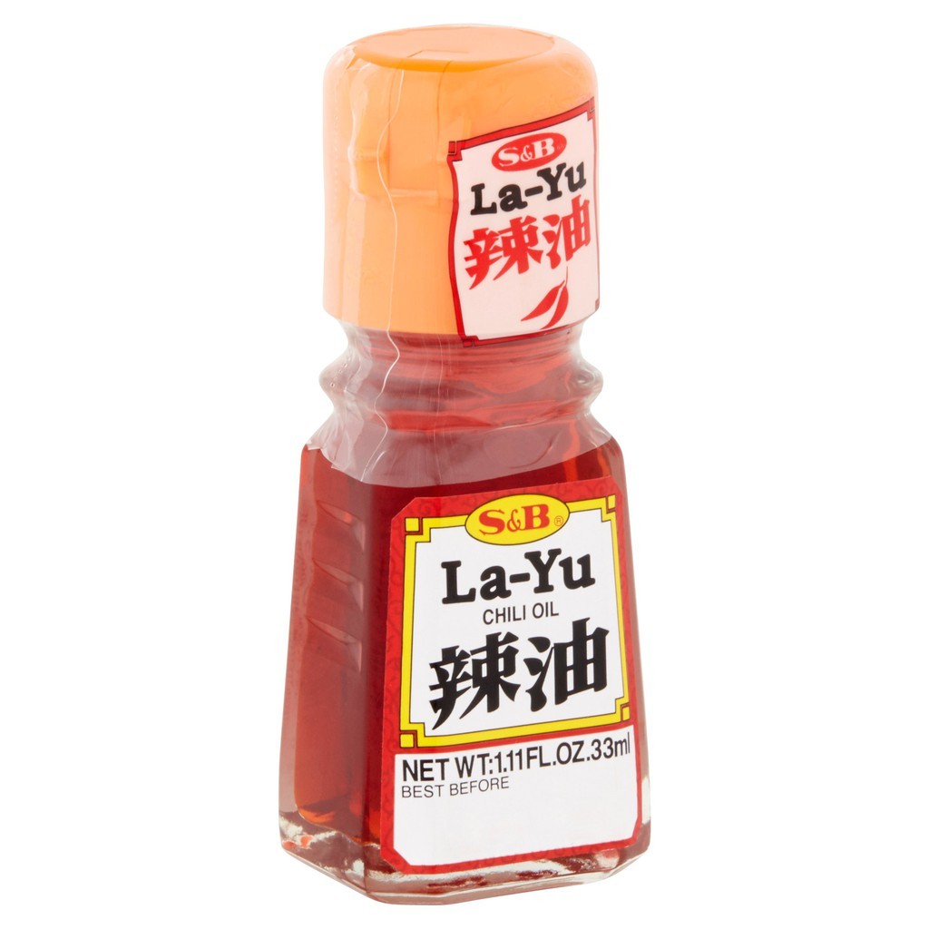 

S&B LA YU CHILI OIL 33 ML 1 BOX ISI 12 PC / LA-YU MINYAK CABE PEDAS / LAYU CHILI OIL