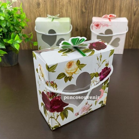 

50 Pcs Box Kemasan Mangkok 12.5 x 7 x 12.5 Cm Ivory (+ tali)