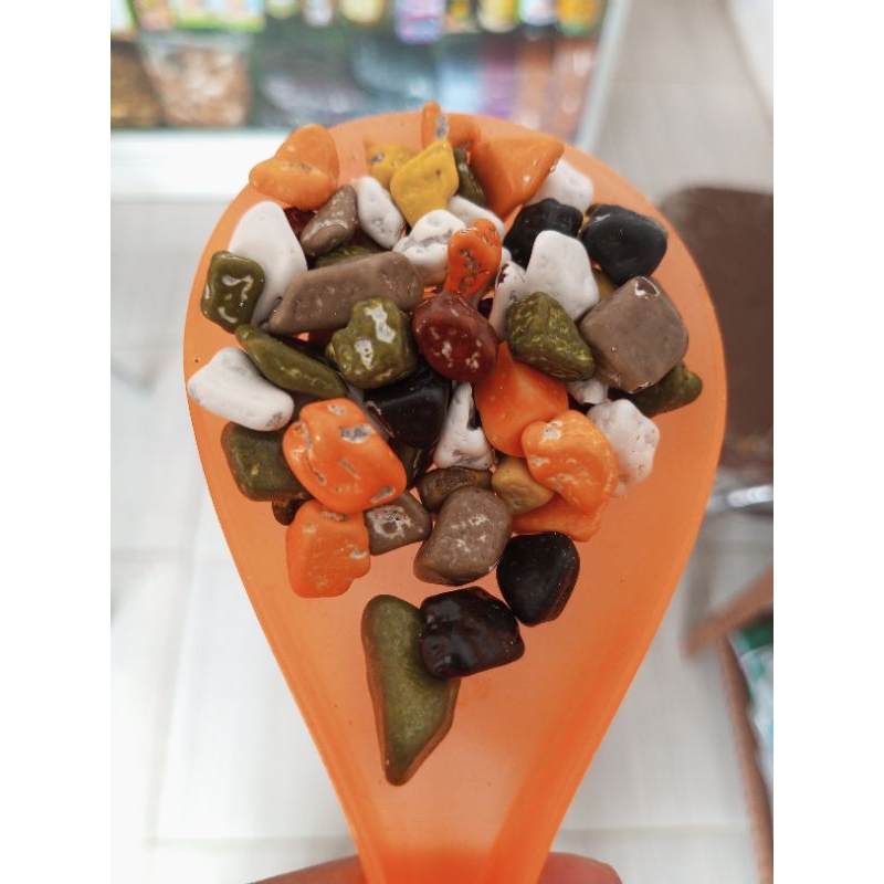 

Coklat kerikil khas Arab. coklat batu. coklat stone. oleh oleh haji dan umroh