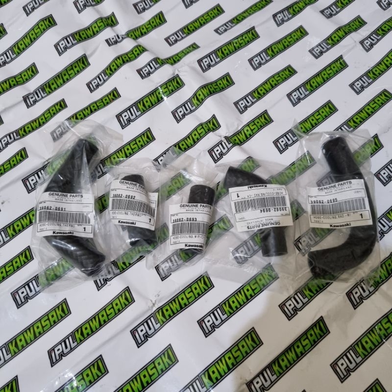 Selang radiator ninja 250 karbu ninja 250fi dan z250fi ori