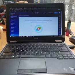 Laptop Dell e7240 Ram 8 SSD 128 Corei5