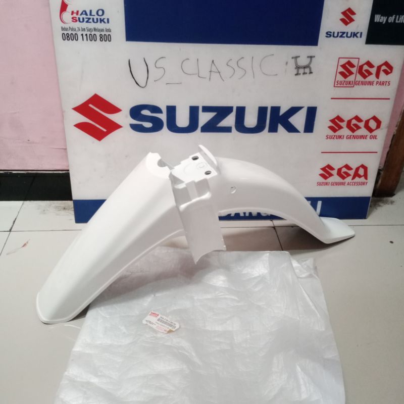 Spakbor Depan Front Fender Yamaha Force1 F1Z fiz Albino Putih Original YGP