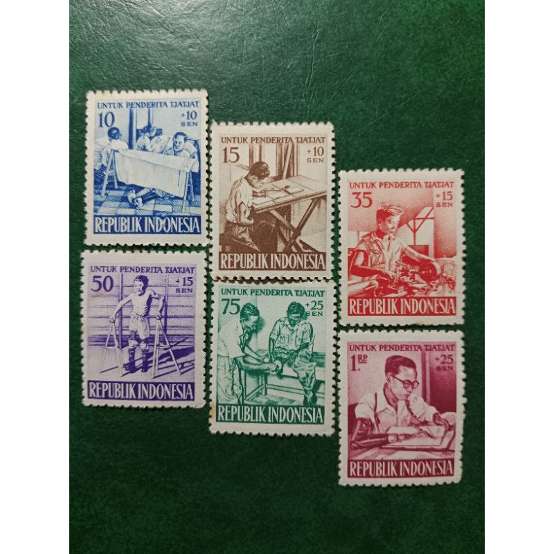 

Prangko Indonesia 6 Pcs Untuk Penderita Cacat Tahun 1957 UN USED
