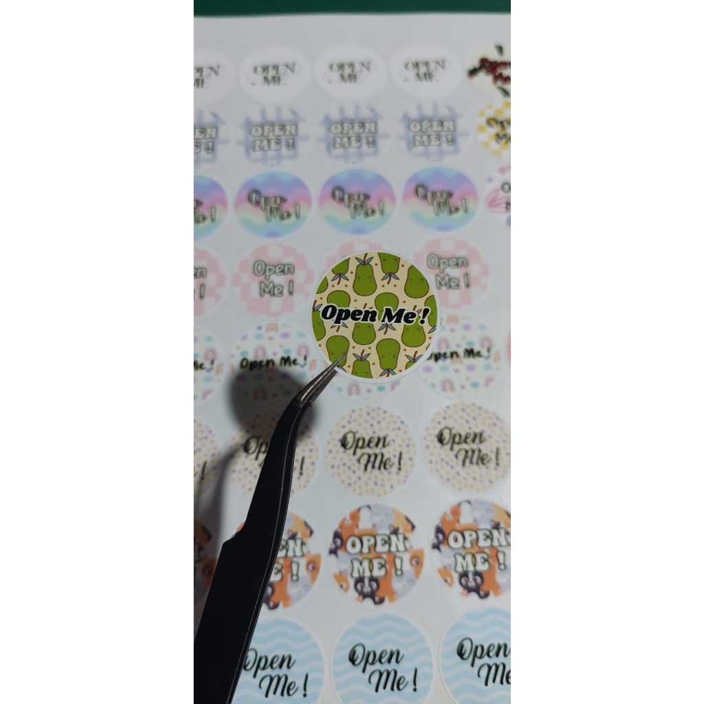 

Stiker OPEN ME (2,5cm)