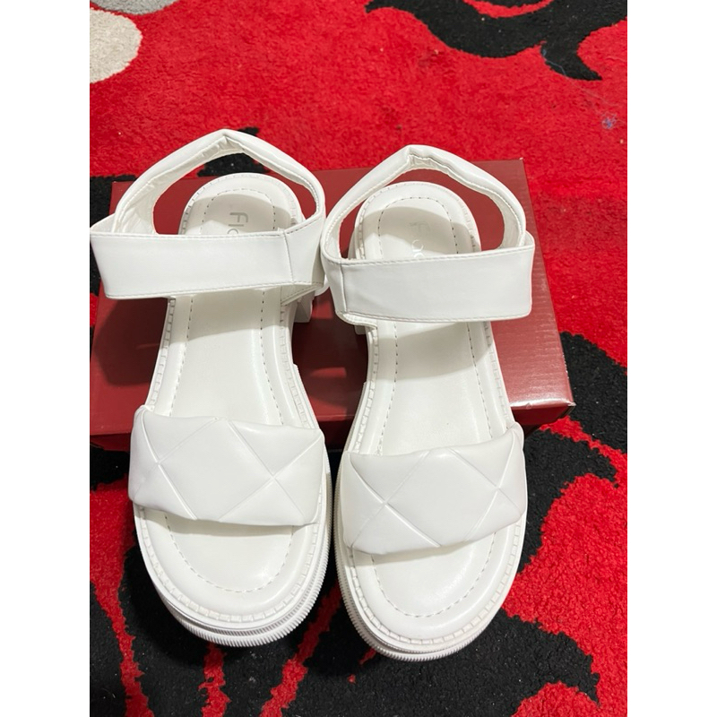 SANDAL FLADEO PRELOVED