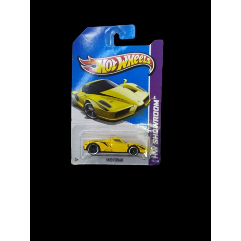 HOT WHEELS ENZO FERRARI HW SHOWROOM