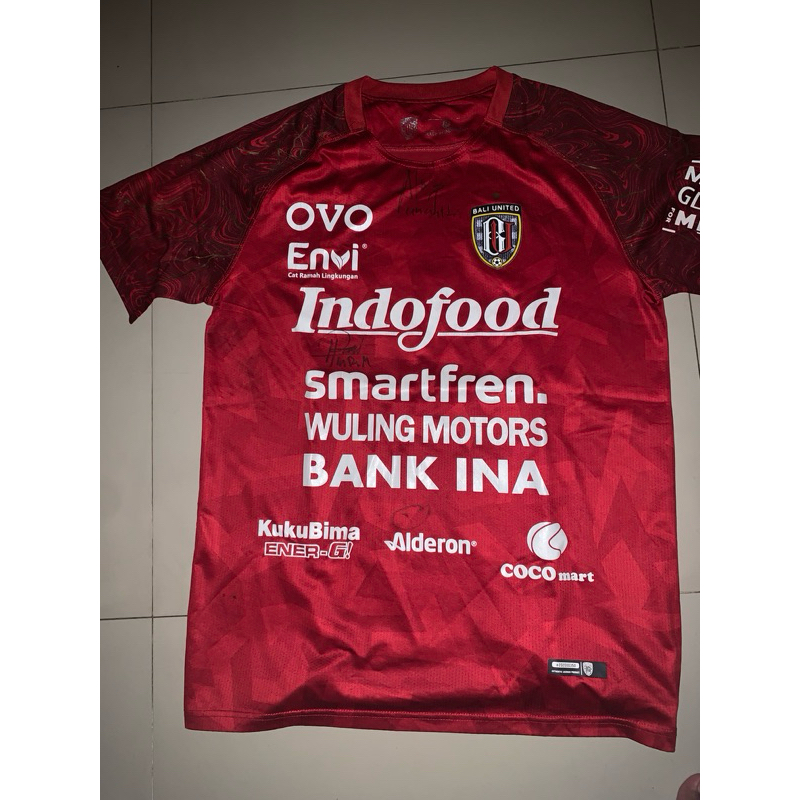 jersey bali united signed by player