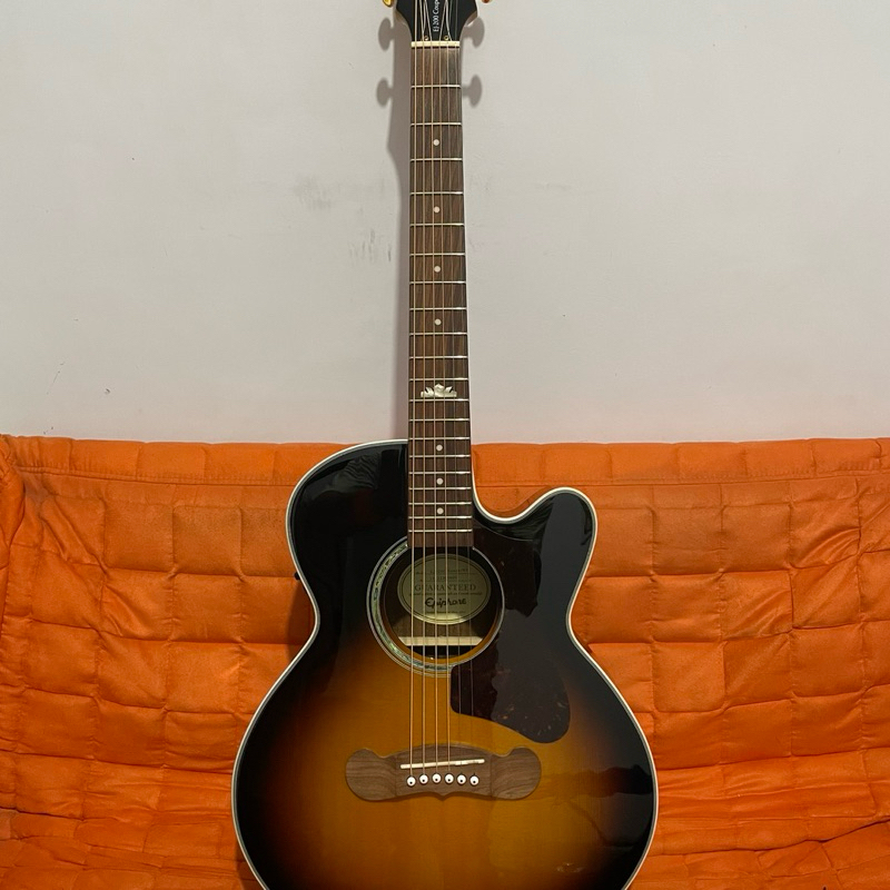 epiphone ej 200 coupe vs
