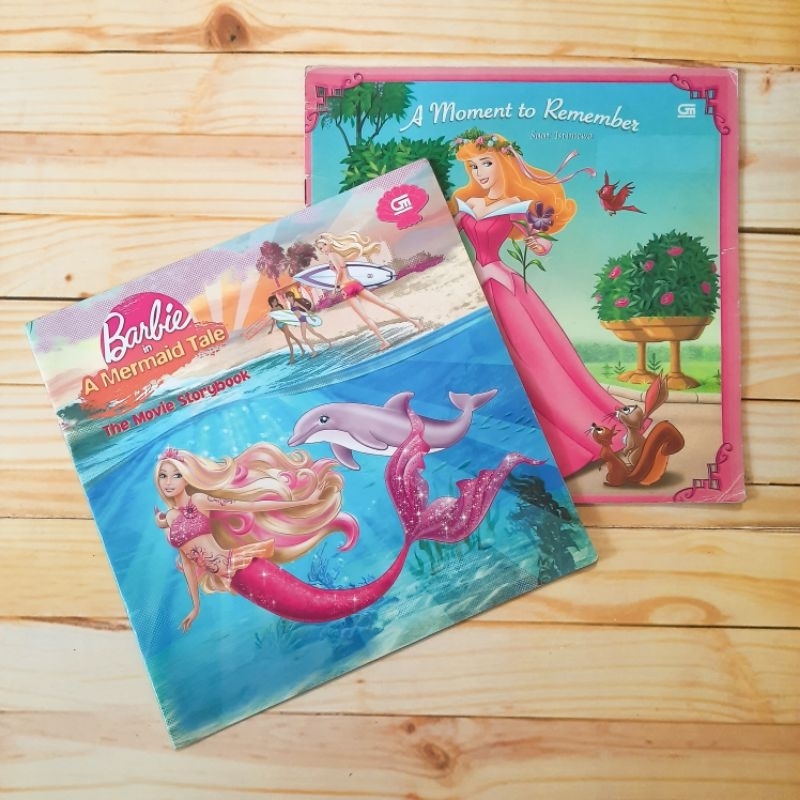 Buku Cerita Bergambar Barbie in A Mermaid Tale dan Princess Aurora Disney A Moment To Remember Book