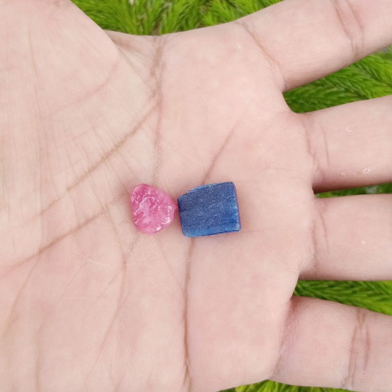 Paket 2 Rough Bahan Batu Natural Safir Australia Kyanite & Pink Ruby