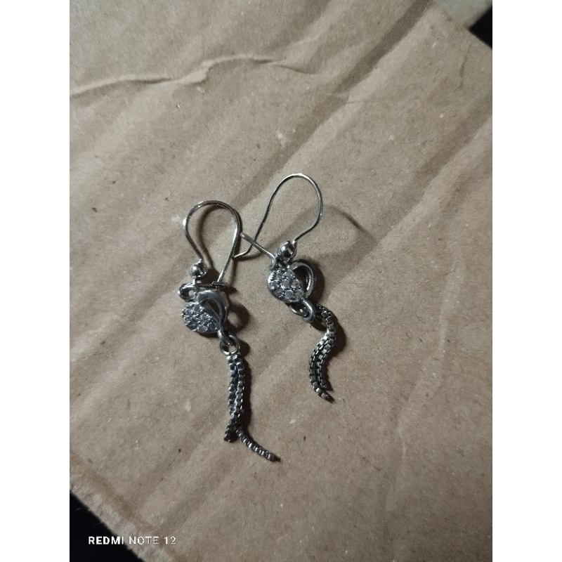 anting mas putih variasi
