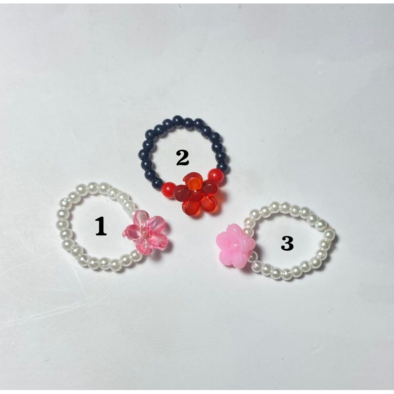 cincin manik-manik bunga pink | cincin manik mutiara putih hitam | cincin manik korea | cincin manik