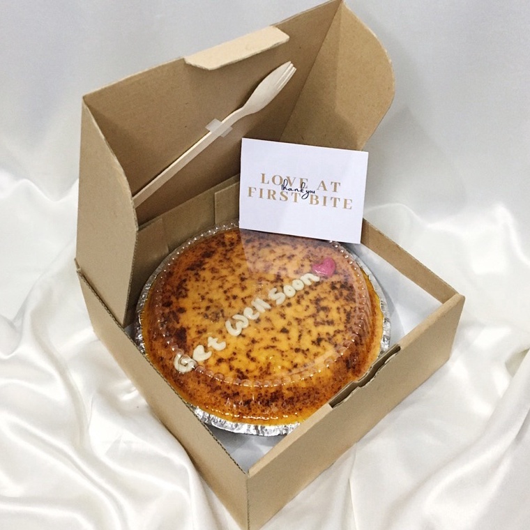 

GROSIR natal hampers mentai cake birthday cake