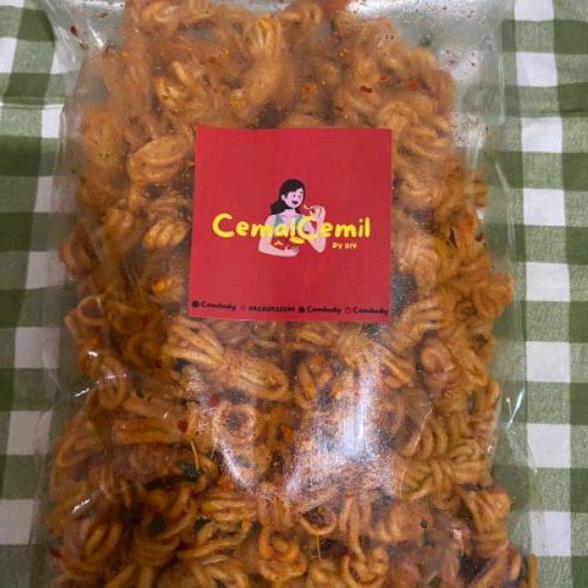 

MIE GULUNG (MIGUL) 500 gr CEMILAN MURAH ENAK BUMBU MELIMPAH
