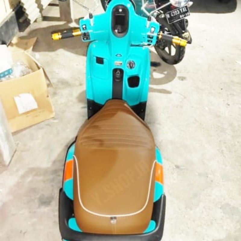 Sarung Kulit Jok Modifikasi Yamaha Fazzio Neo Lux Model Caferacer