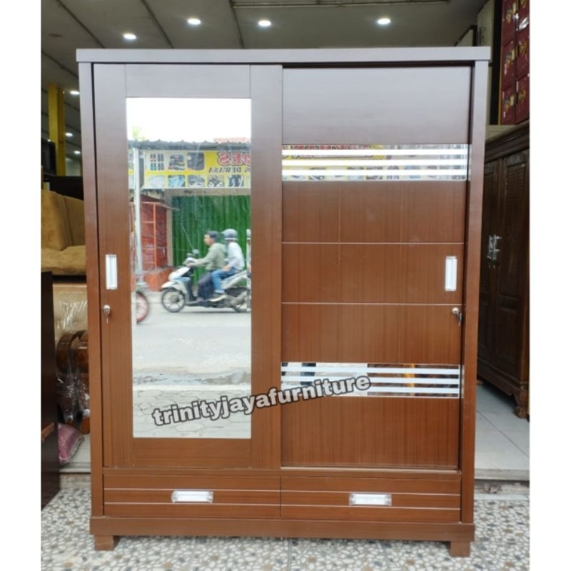 Lemari Pakaian 2 Pintu Jumbo Papan Multiplek 18ml/trinityjayafurniture