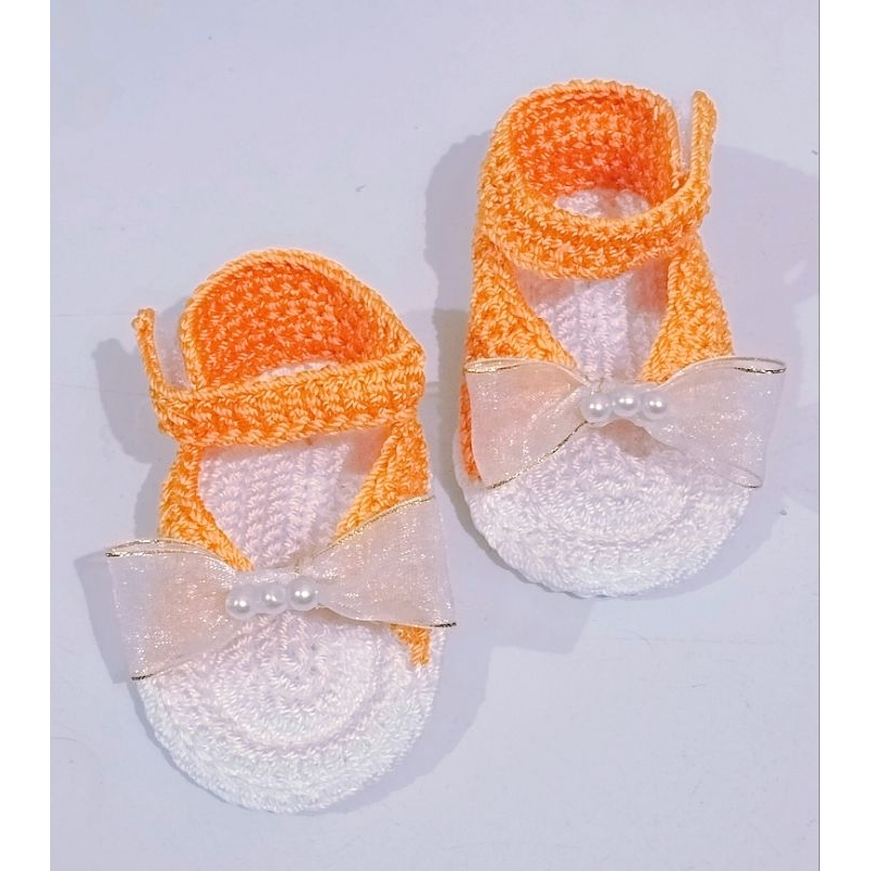 Sepatu rajut bayi / Sendal rajut bayi perempuan