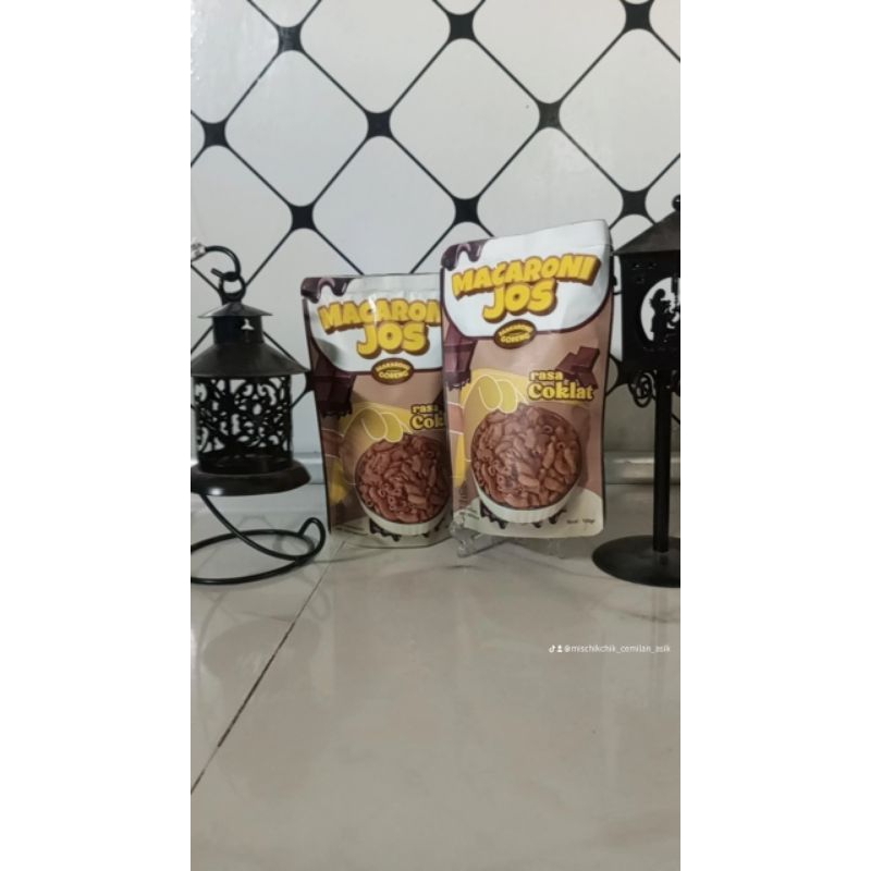 

MACRONI/coklat