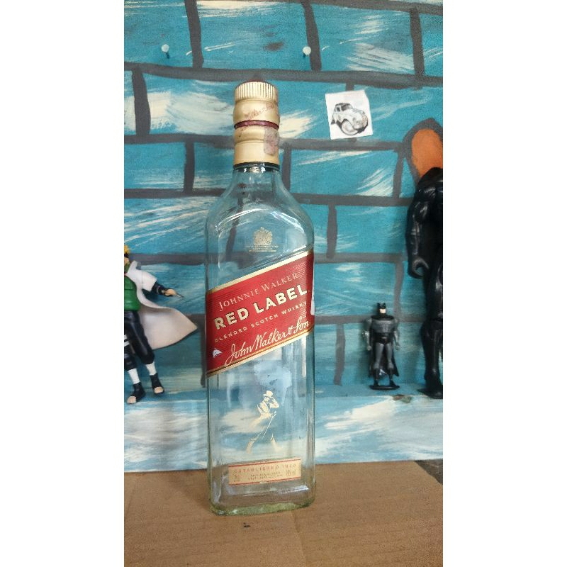 botol kosong bekas red label  pajangan koleksi