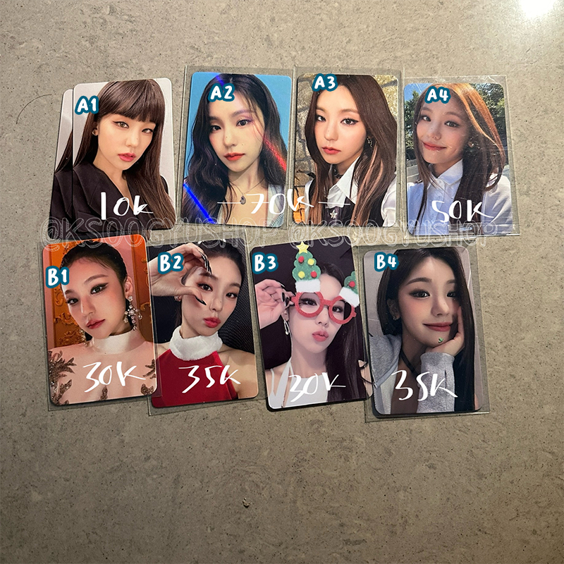 [CLEARANCE SALE/UNDERPRICE] ITZY Cheshire Checkmate Sneakers PC Photocard Album Standard POB Fansign