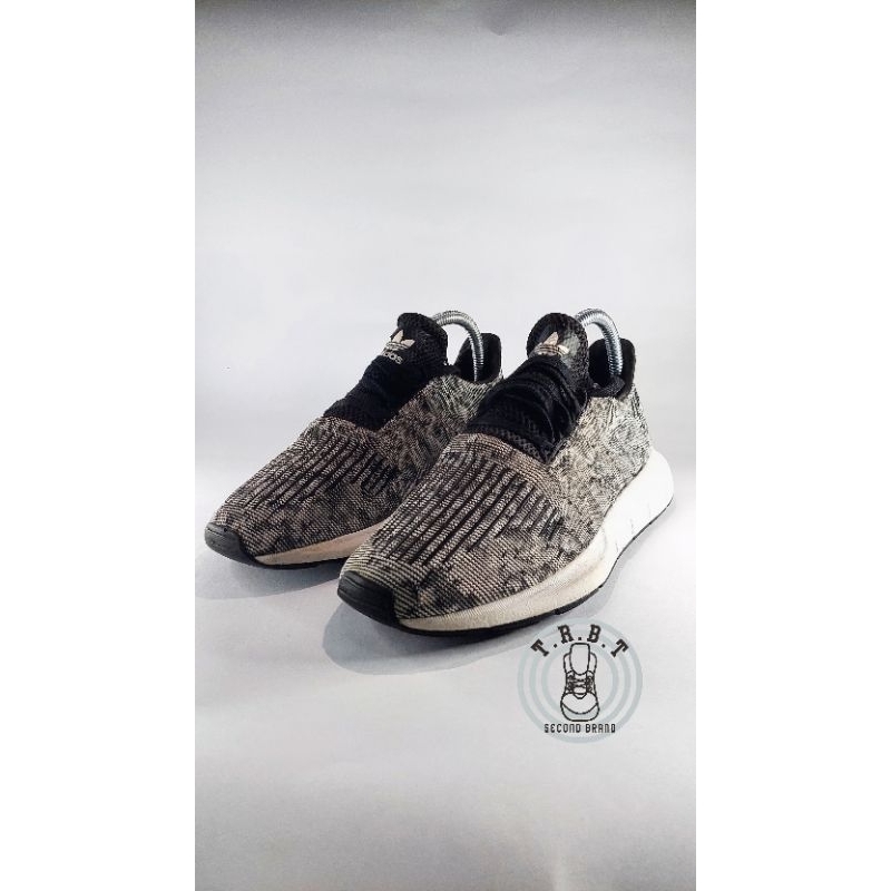 Sepatu Second Adidas Nmd R2 United Arrows And Son Sepatu Original