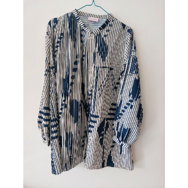 Grid top ria miranda