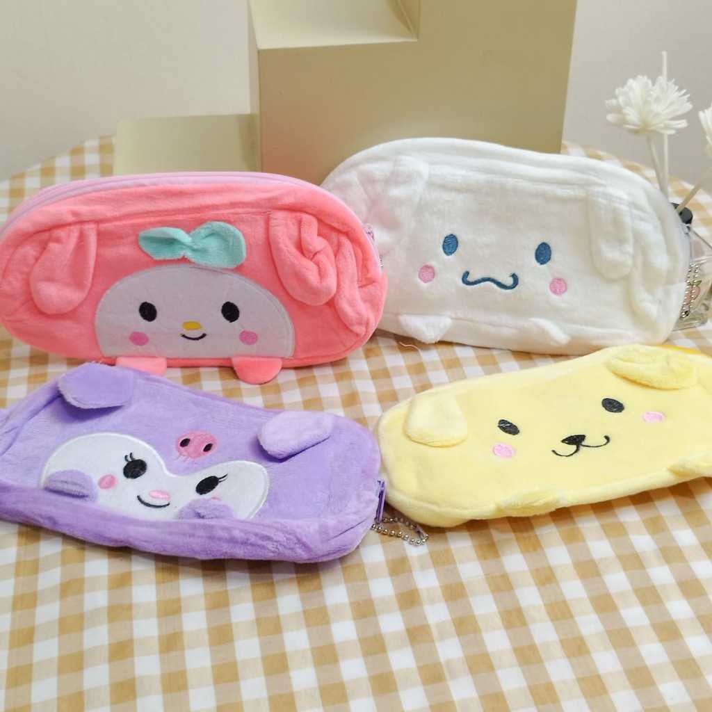 

Kotak Pensil Sanrio Bahan Beludru/ Velvet/ Sanrio Soft Pencil Case