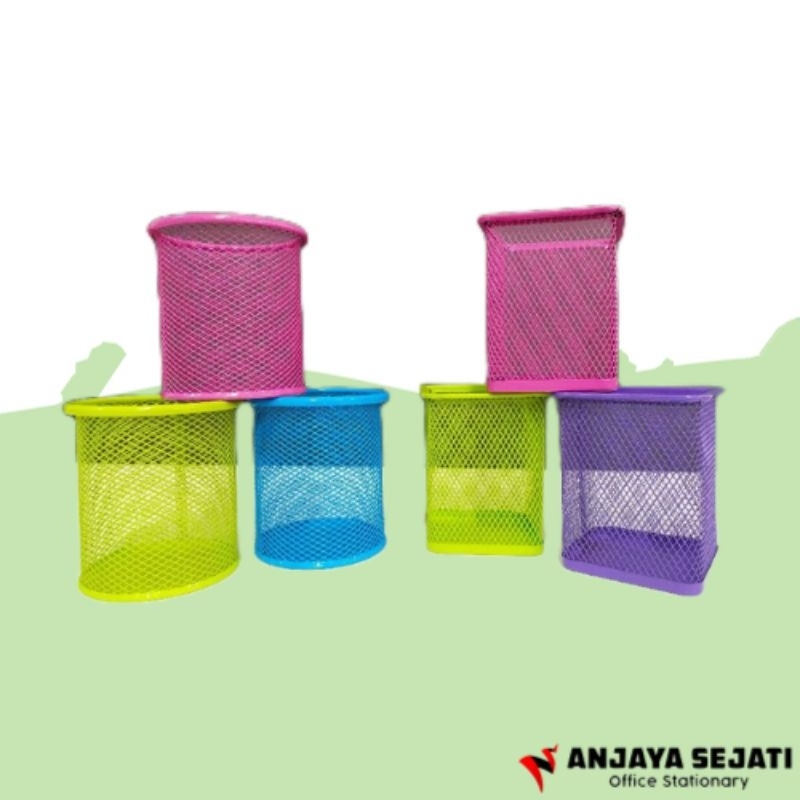 

Desk Set Keranjang Besi Warna - Bulat & Kotak | Tempat Menyimpan Alat Tulis