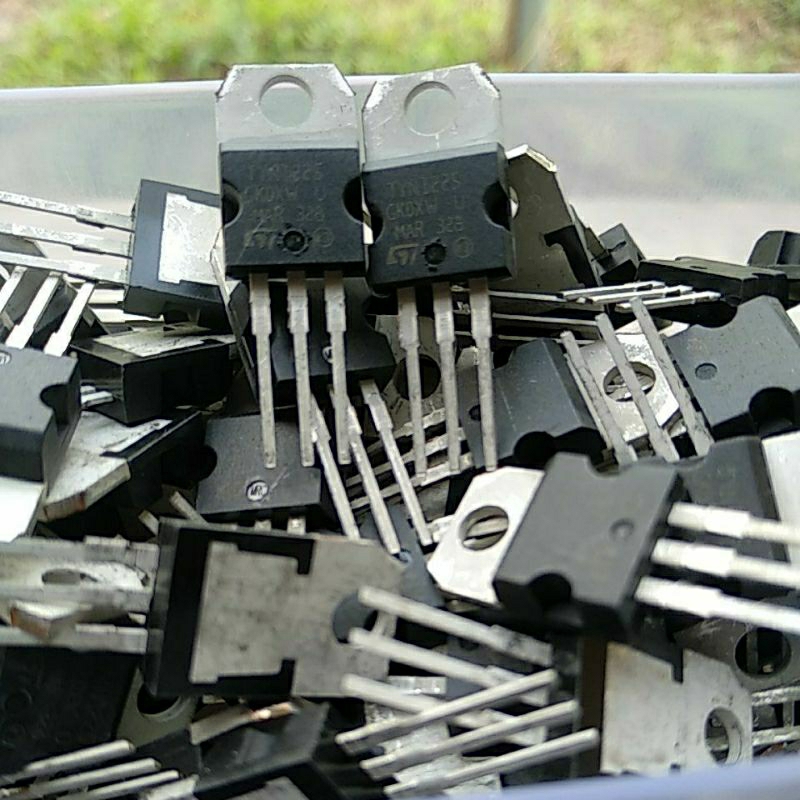 ES SCR TYN1225 1225 1200V 25A PDC