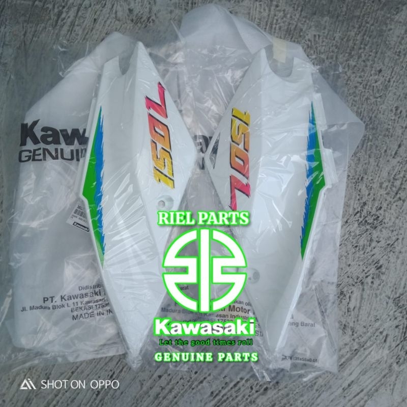 SAYAP BODY BELAKANG SET KLX 150L KLX L PUTIH LIST ORIGINAL KAWASAKI