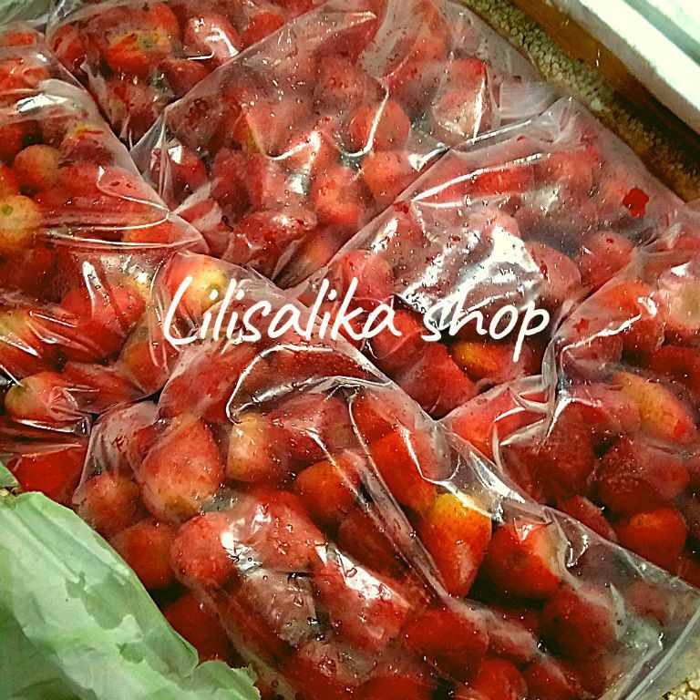 

BAYAR DITEMPAT STRAWBERRY FROZEN PREMIUM 1KG