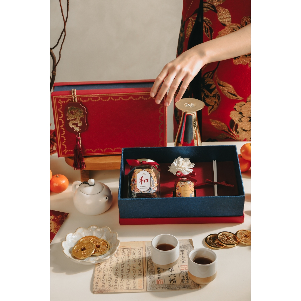 

CHRYSANT HAMPERS - HAMPERS IMLEK/HAMPERS CNY/HAMPERS SINCIA