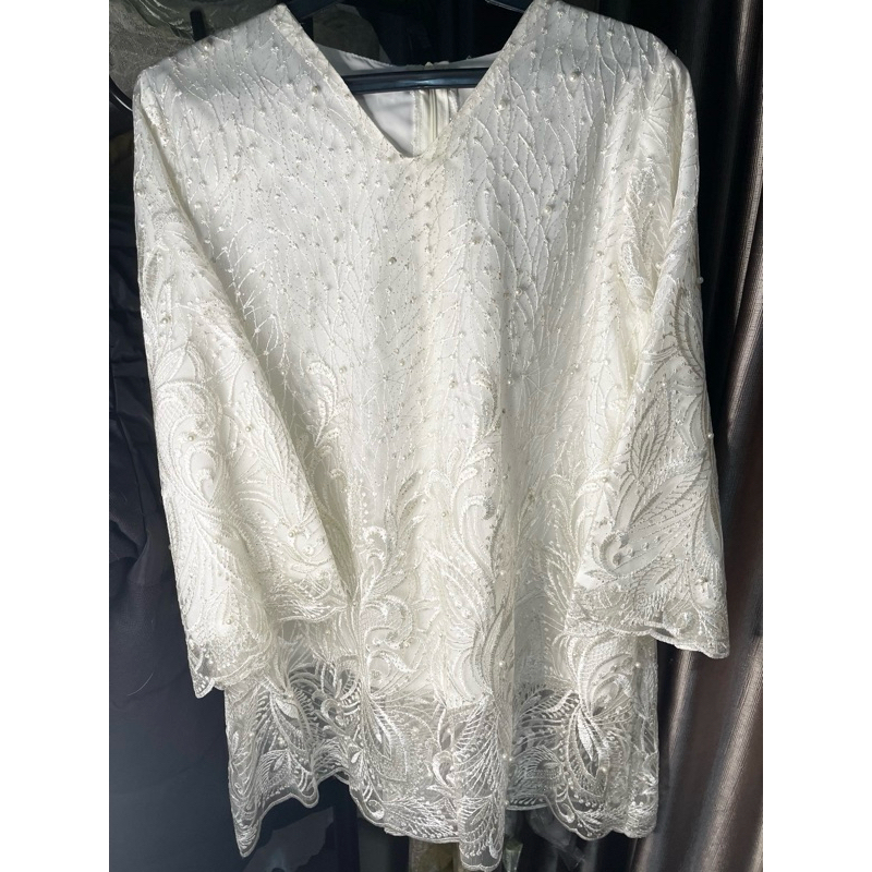 Blouse/ Tunik/ Atasan Brokat Putih