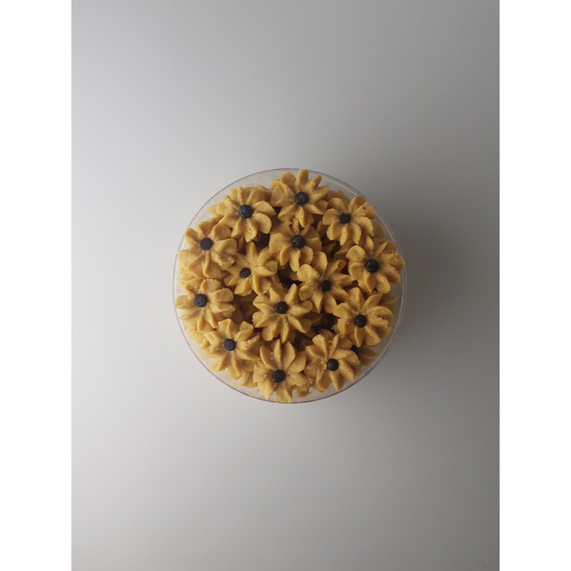 

Kue Kembang Kuning OMEMA